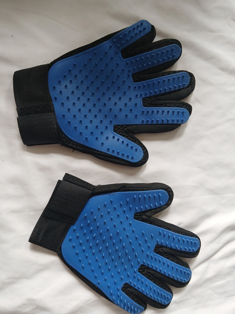 Blue Pet Grooming Gloves - Pair